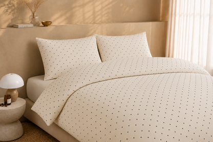 Parure de lit en coton Confetti Vanille, housse de couette et taies d'oreiller assorties – Atelier Somey
